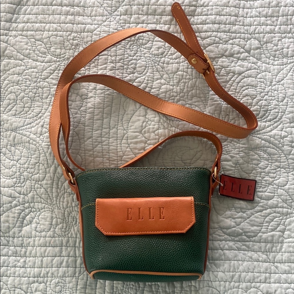 Vintage Leather Elle Crossbody - Mini Bucket